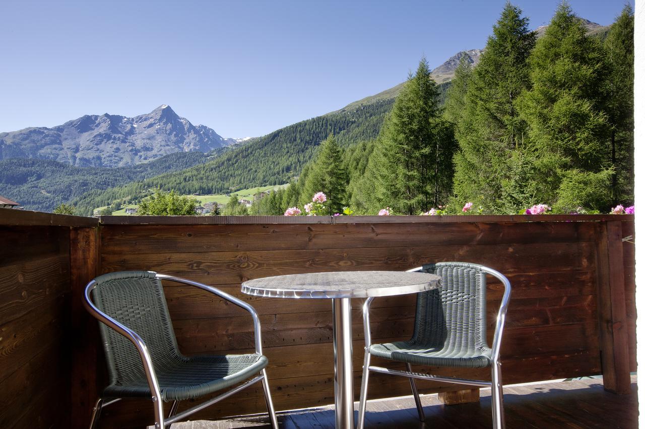 Appartement Gaestehaus Bergkristall Solden Exterior photo